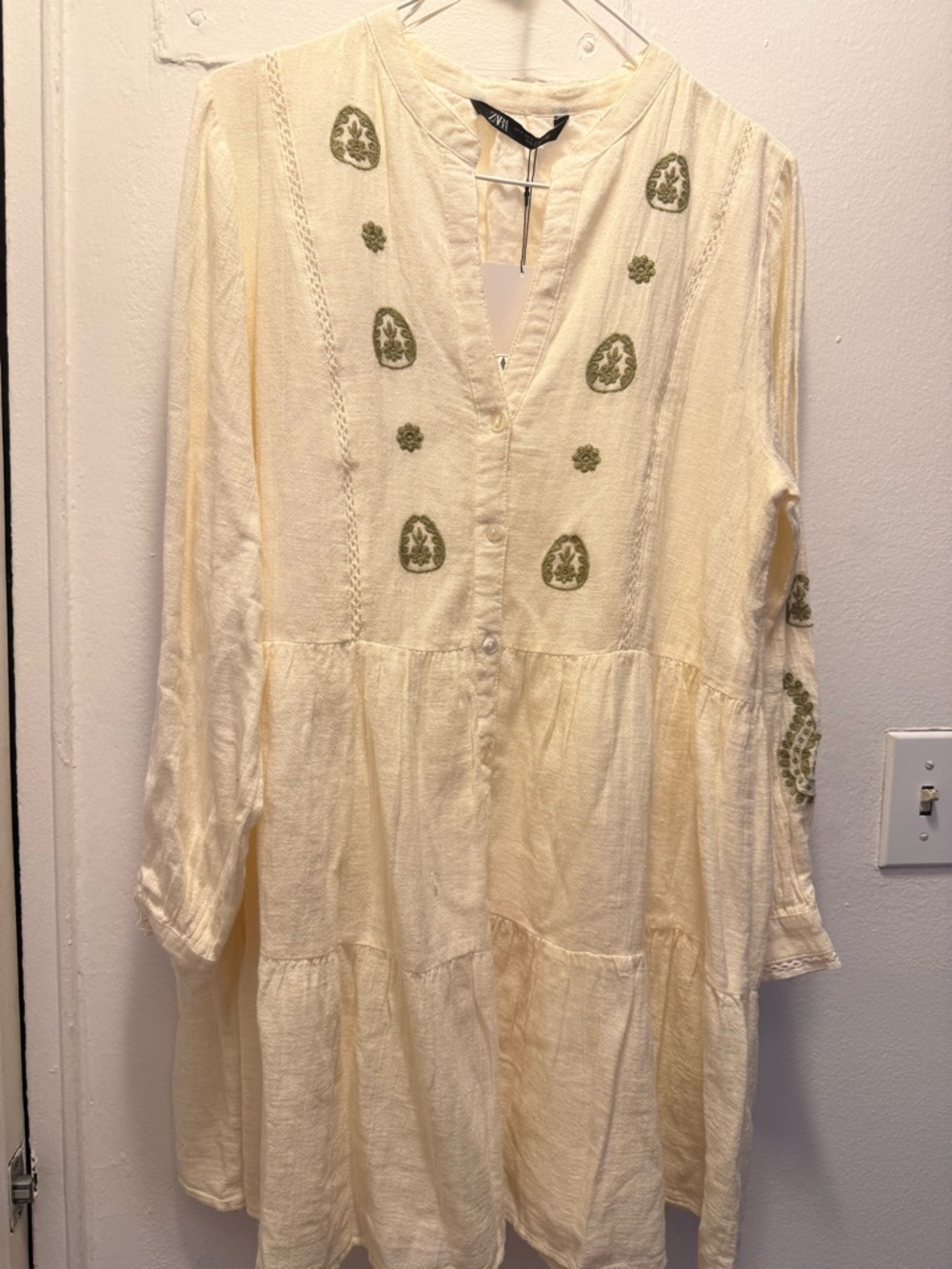 Zara Cream V-Neck Tunic with Subtle Olive Embroidery